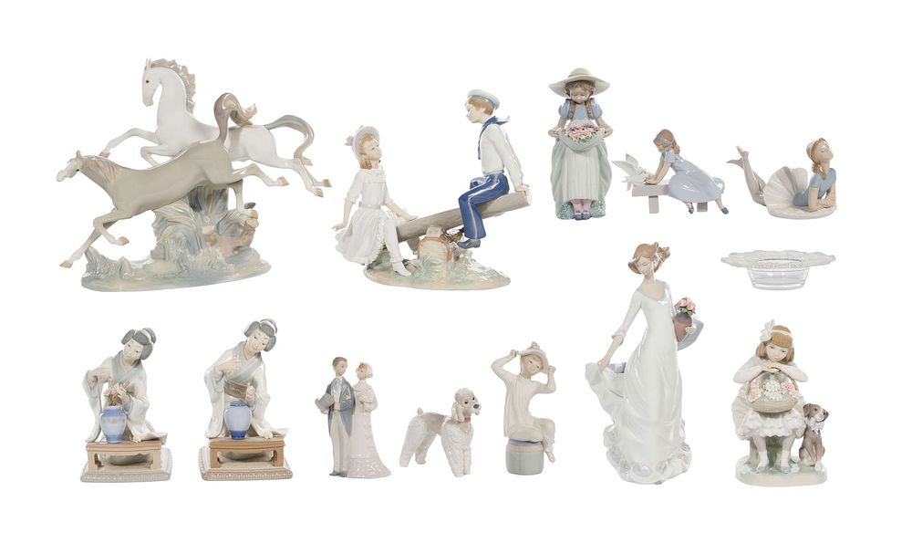 Lot 243: Lladro Porcelain Figurine Assortment