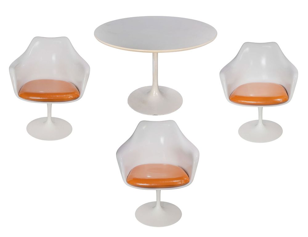 Lot 249: Eero Saarinen for Knoll Tulip Chairs