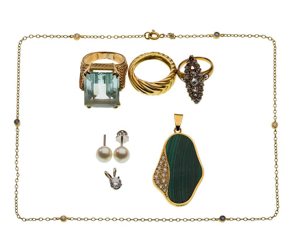 Lot 260: 18k Gold Jewelry Assortment