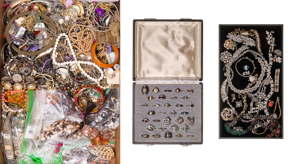Lot 275: Rhinestone and Costume Jewelry Assortment