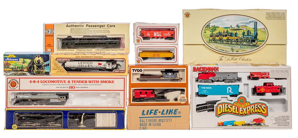 Lot 176: Model Train HO Scale Assortment