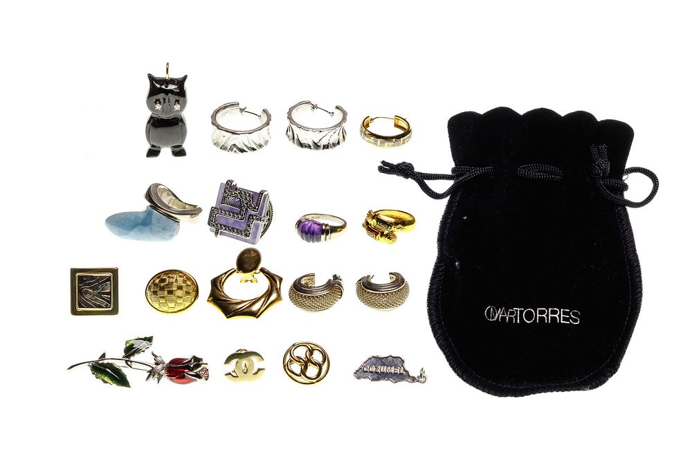 Lot 185: Gold, Sterling Silver and Costume Jewelry Assortment