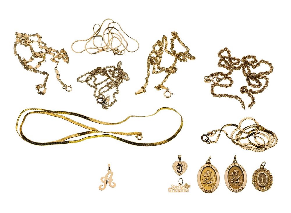 Lot 200: 14k Yellow Gold Necklace and Pendant Assortment