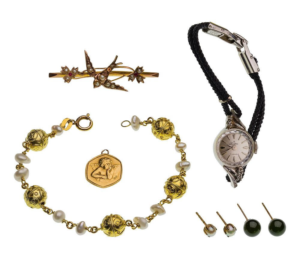 Lot 231: Mixed Gold Jewelry Assortment