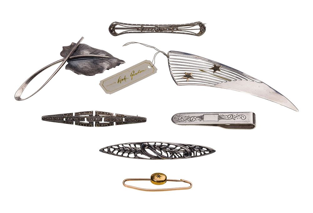 Lot 243: Gold, Sterling Silver and Costume Jewelry Assortment