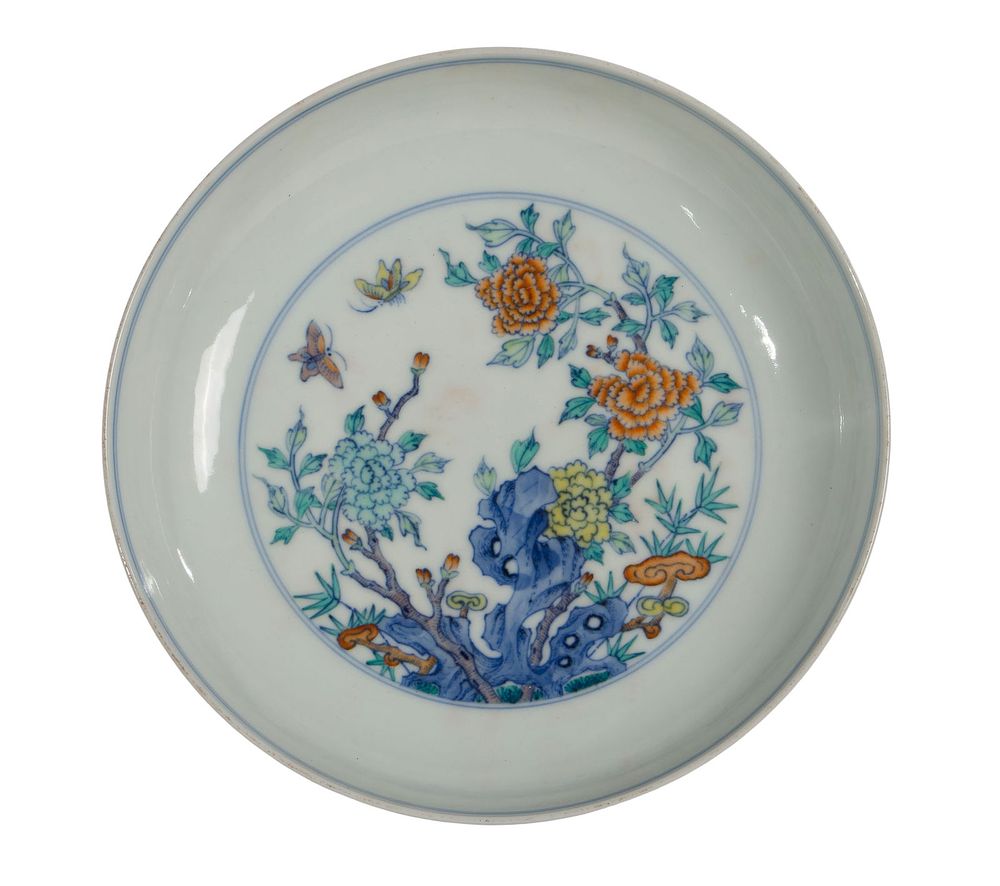 Lot 347: Chinese Porcelain Shallow Bowl