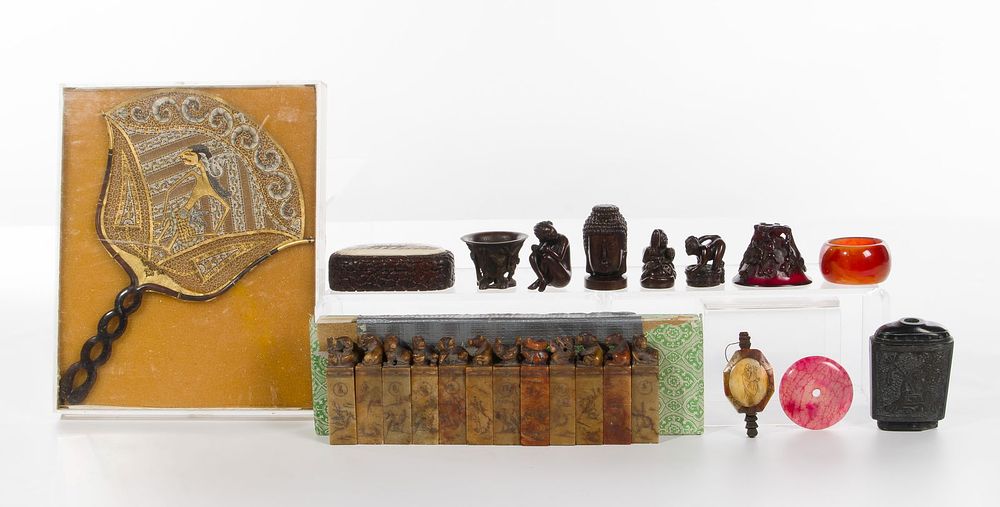Lot 352: Asian Object Assortment