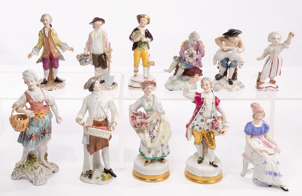 Lot 380: Continental Porcelain Figurine Assortment