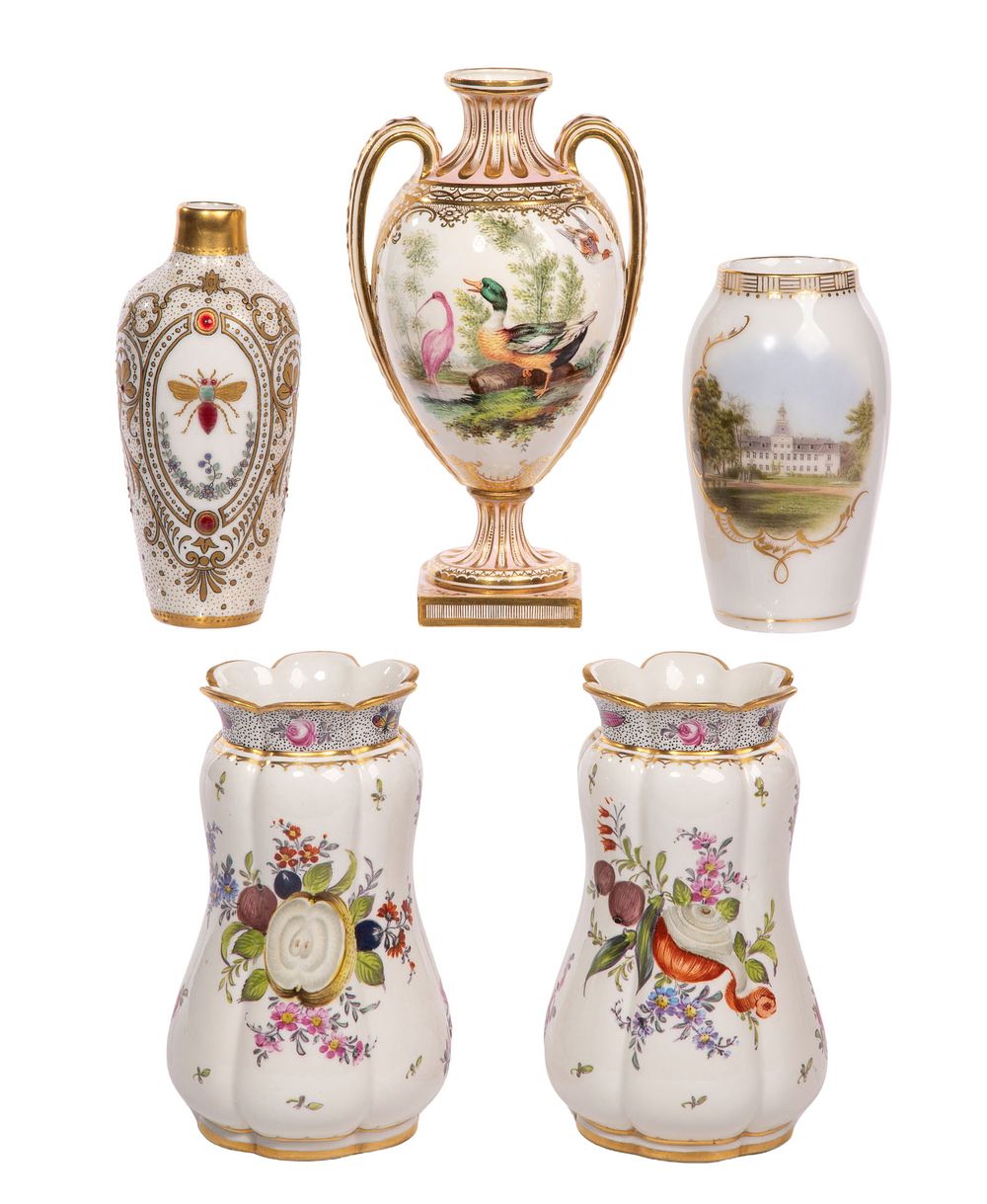 Lot 406: Continental Porcelain Assortment