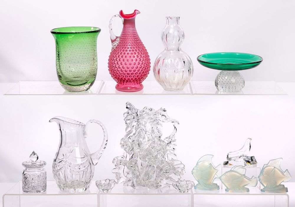 Lot 428: Crystal and Art Glass Assortment