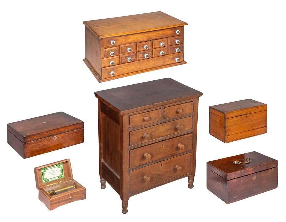 Lot 471: Child Dresser and Box Assortment