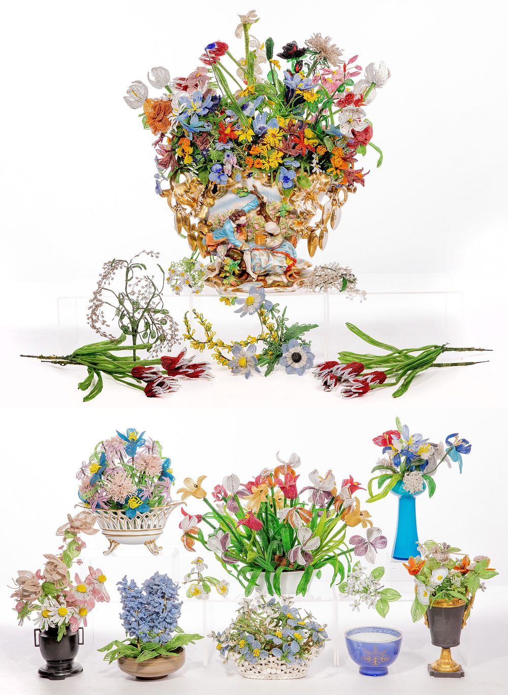 Lot 476: Beaded Flower Assortment