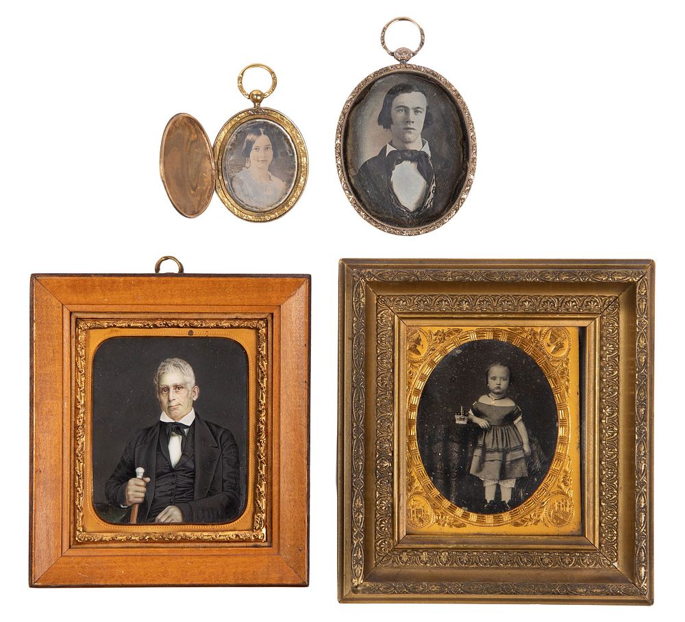 Lot 489: Photographic Miniature Assortment