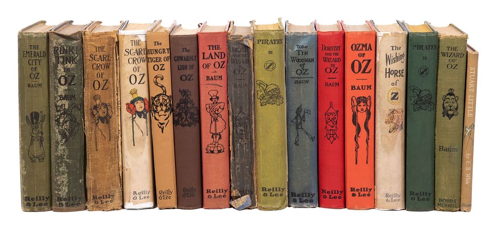 Lot 522: Children's Book Assortment