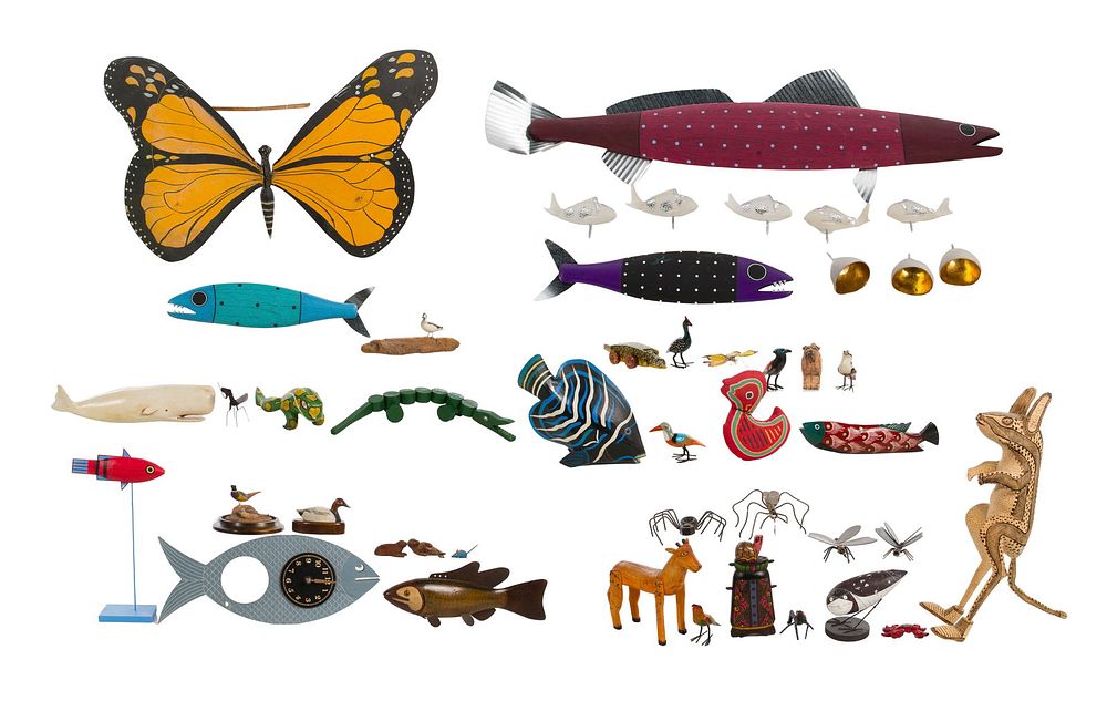 Lot 192: Decorative Wood and Metal Animal Figure Assortment