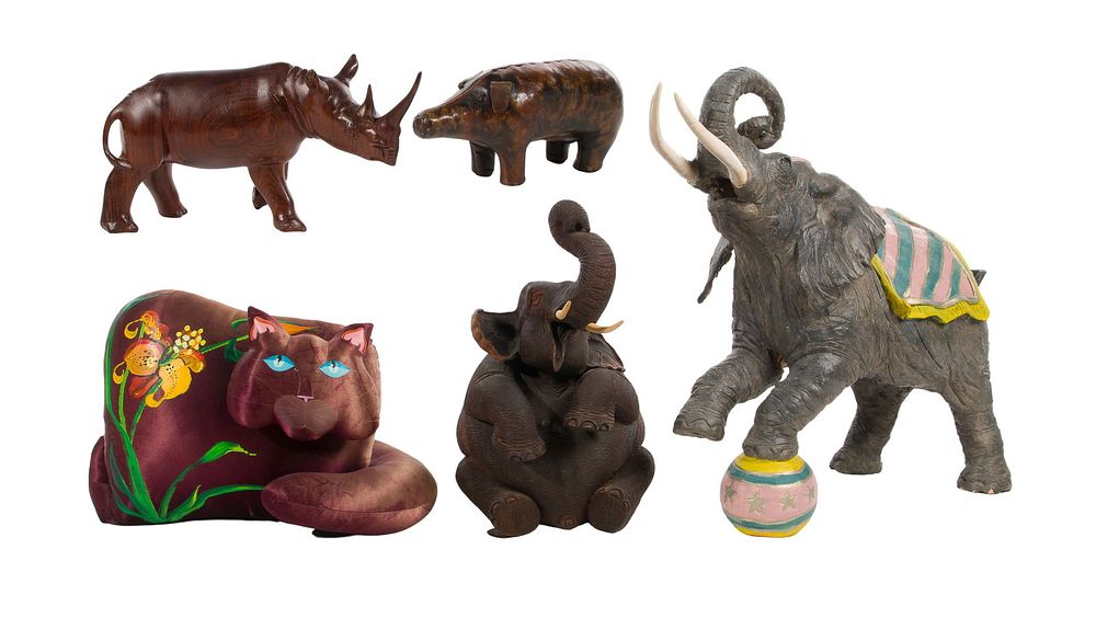 Lot 193: Decorative Animal Figure Assortment