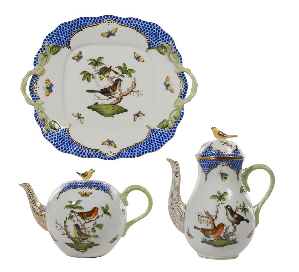 Lot 208: Herend Rothschild Bird Blue Assortment