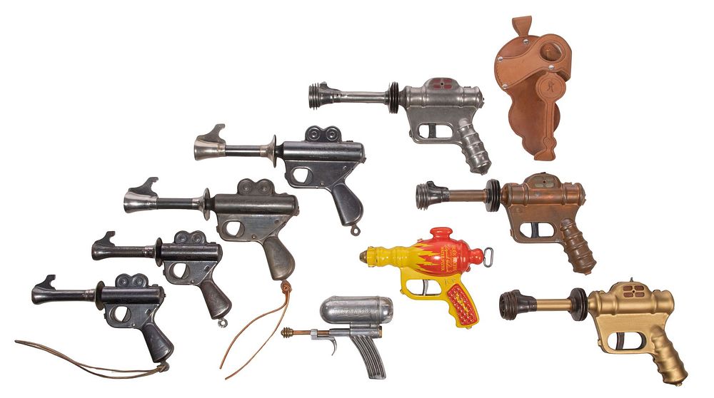Lot 224: Buck Rogers Ray Gun Assortment