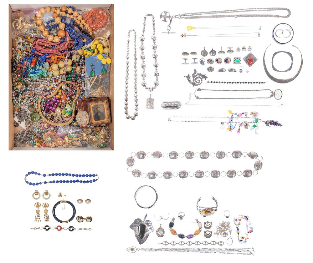 Lot 207: 14k Gold, Sterling Silver and Costume Jewelry Assortment