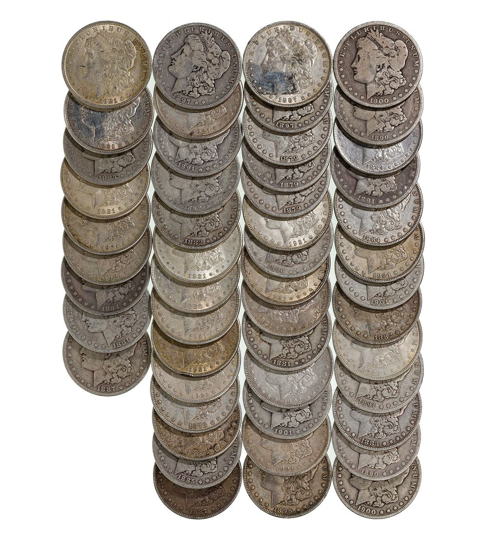Lot 326: Morgan $1 Assortment