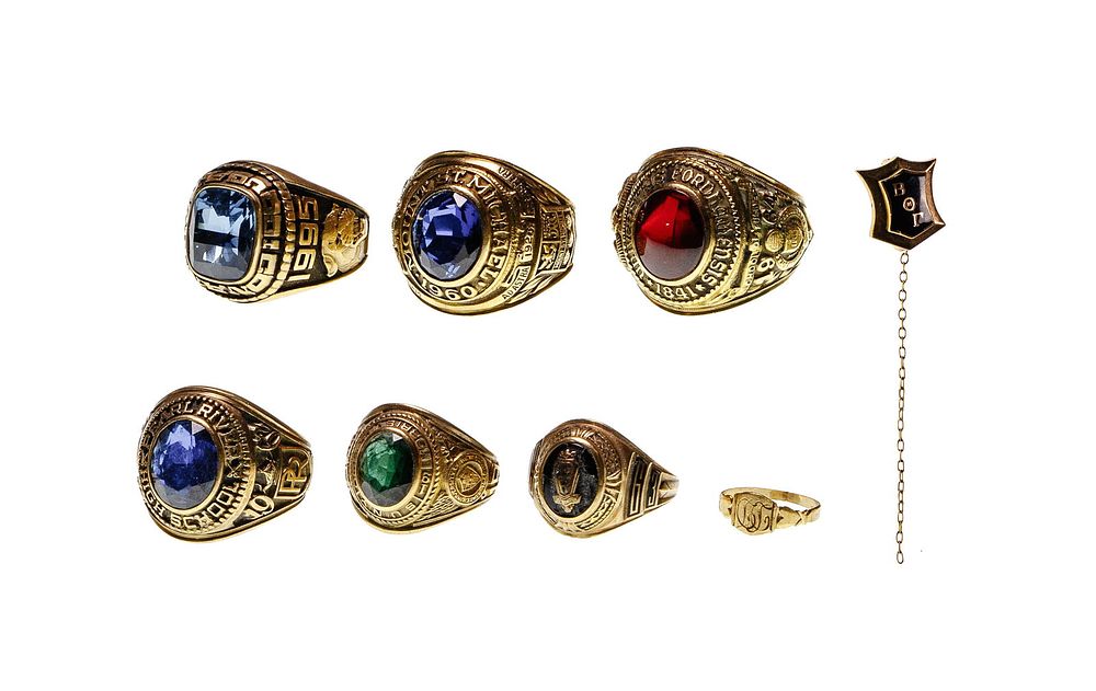 Lot 153: 10k Yellow Gold School Ring Assortment