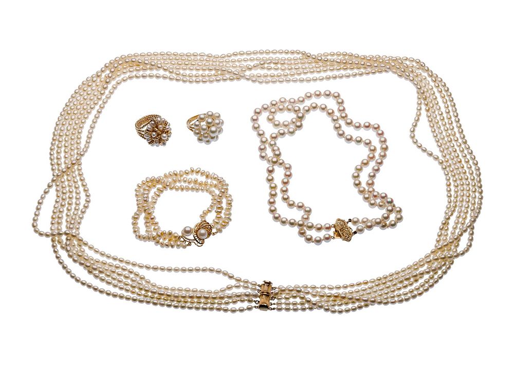 Lot 163: 14k Yellow Gold and Pearl Jewelry Assortment