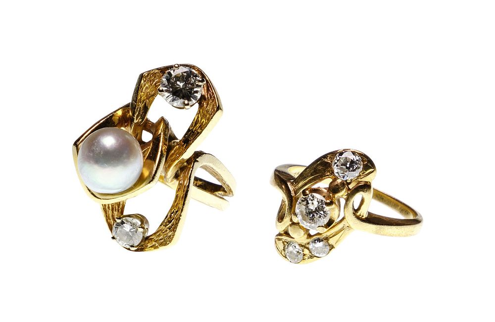 Lot 168: 14k Yellow Gold and Diamond Rings