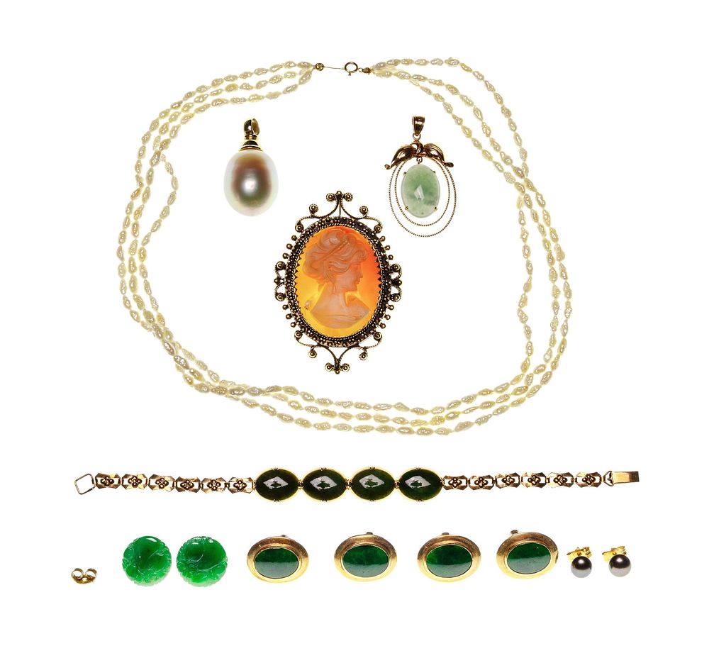 Lot 169: 14k Yellow Gold Jewelry Assortment