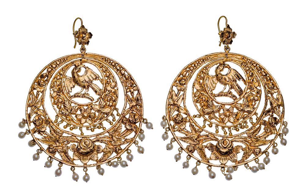Lot 178: 21k Yellow Gold and Pearl Pierced Earrings