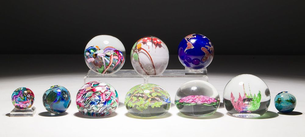Lot 221: Art Glass Paperweight Assortment