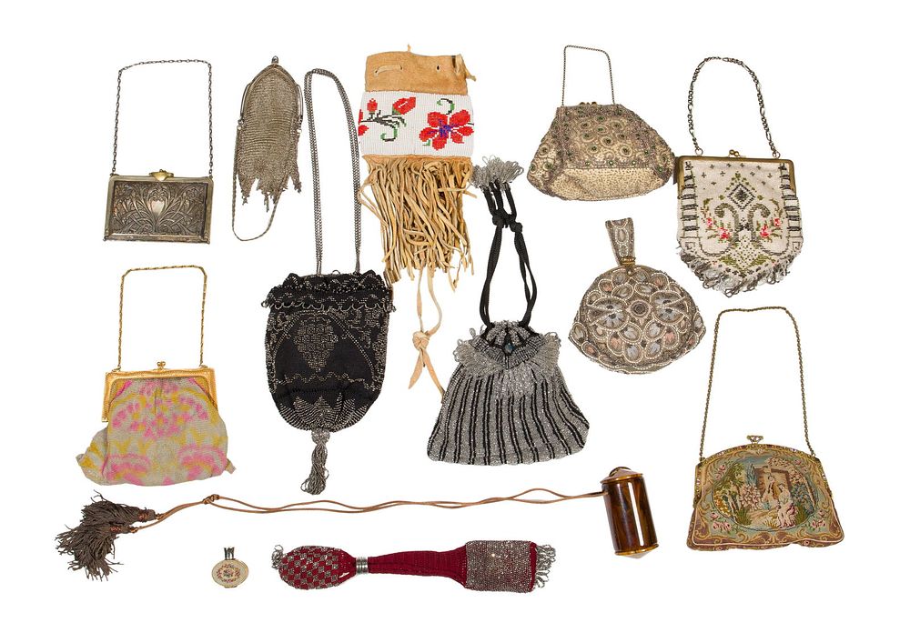 Lot 312: Beaded Handbag and Purse Assortment