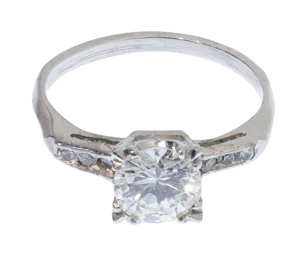 Lot 158: Platinum and Diamond Ring