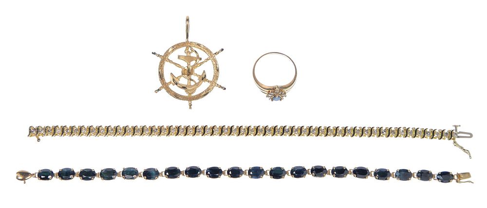 Lot 176: 14k Yellow Gold Jewelry Assortment
