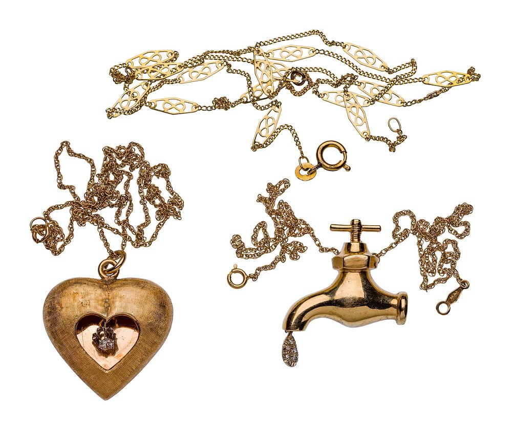 Lot 203: 14k Yellow Gold Pendant and Necklace Assortment
