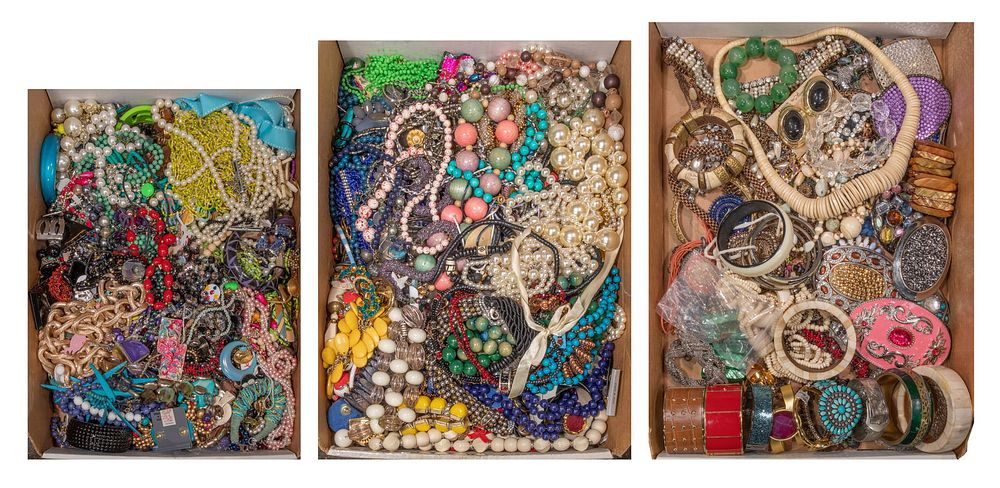 Lot 213: Costume Jewelry Assortment