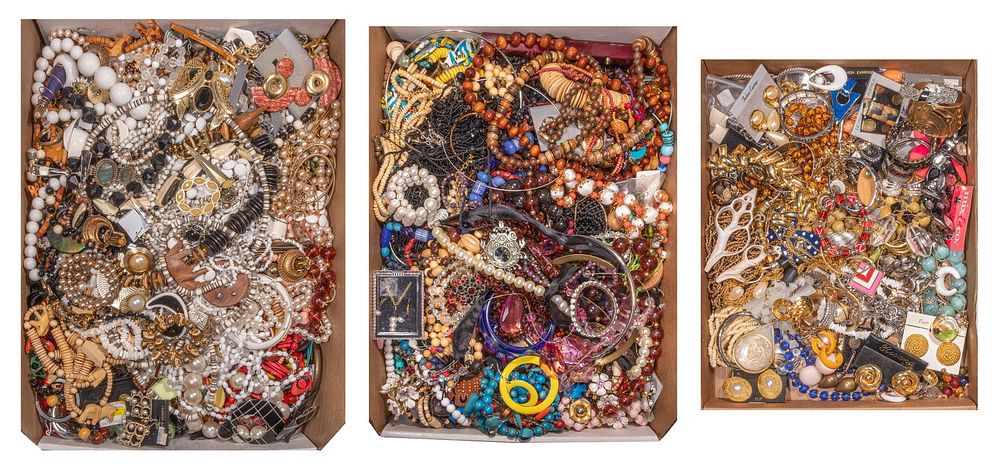 Lot 226: Costume Jewelry Assortment