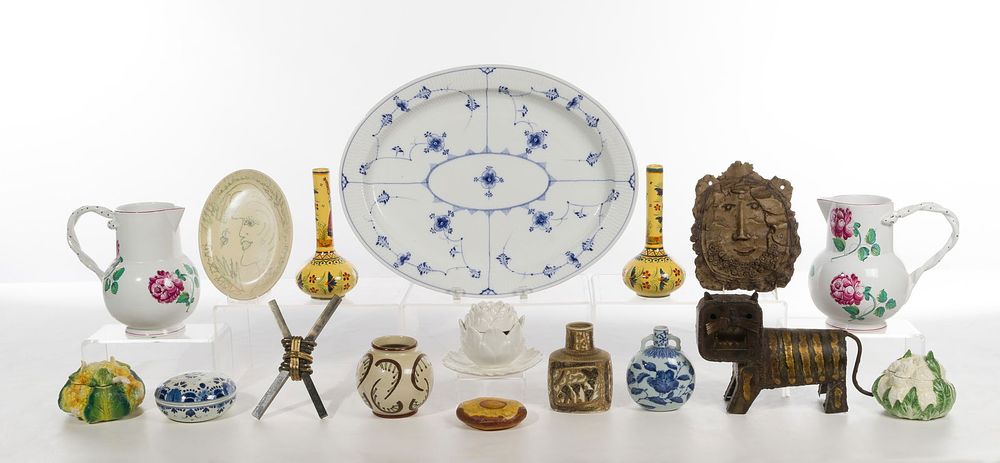 Lot 283: Pottery and Porcelain Assortment