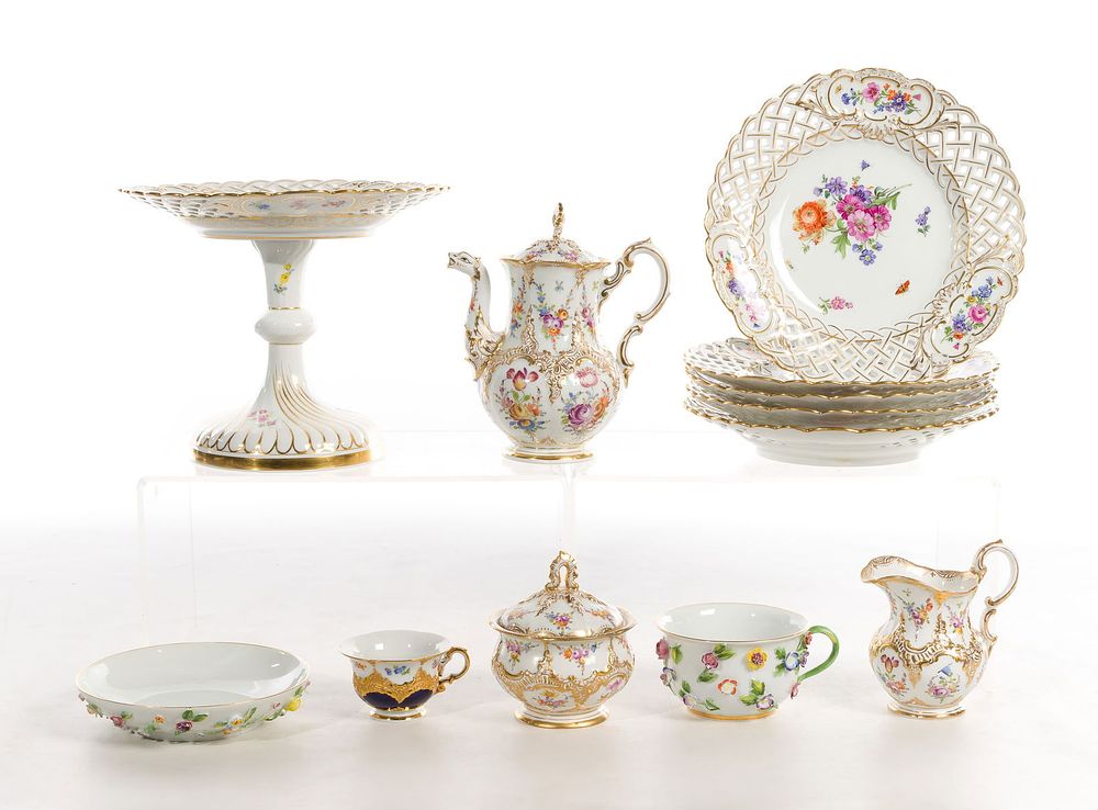 Lot 322: Meissen Porcelain Assortment
