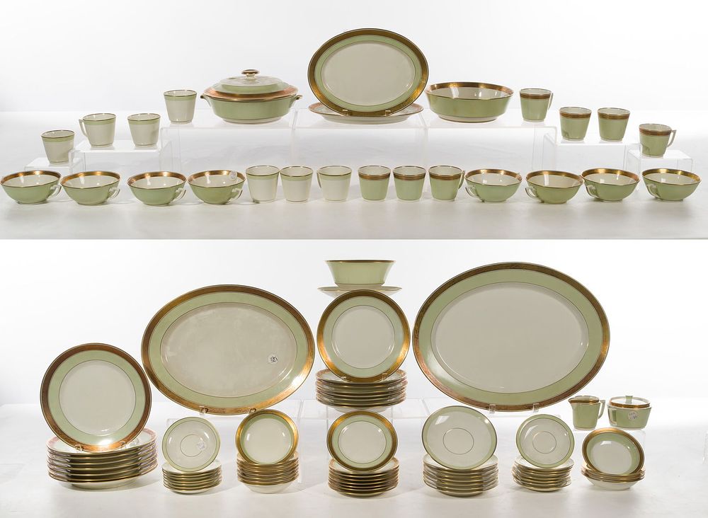 Lot 323: Royal Copenhagen Dagmar Tableware Assortment