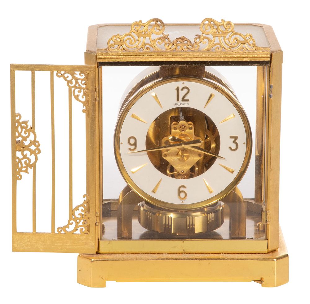 Lot 329: LeCoultre & Cie Perpetual Atmos Mantel Clock