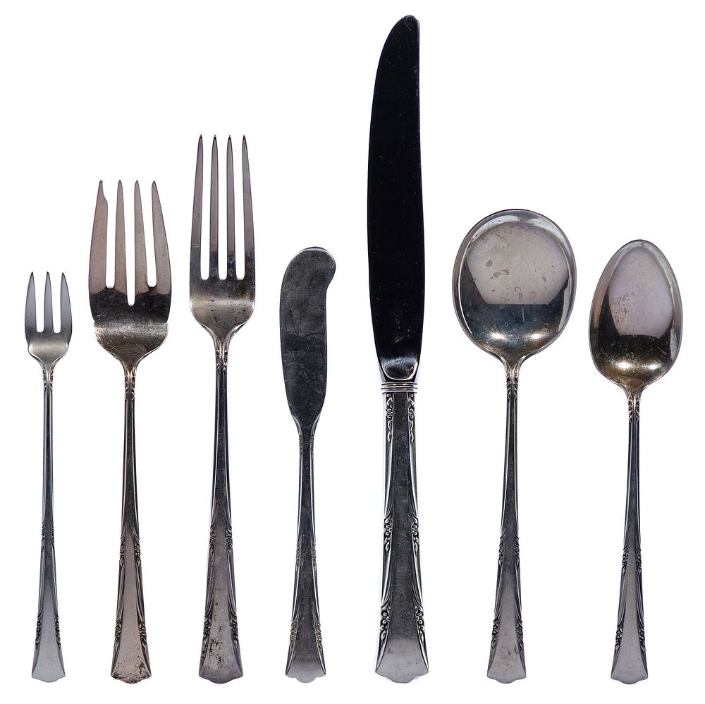 Lot 391: Gorham Greenbrier Sterling Silver Flatware Service