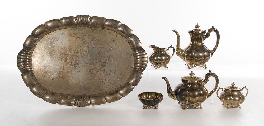 Lot 415: Sanborns Sterling Silver Tea Service