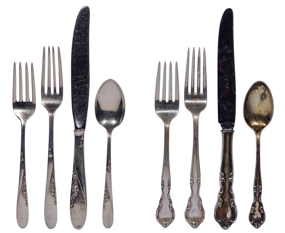 Lot 452: Easterling Sterling Silver Flatware Assortment