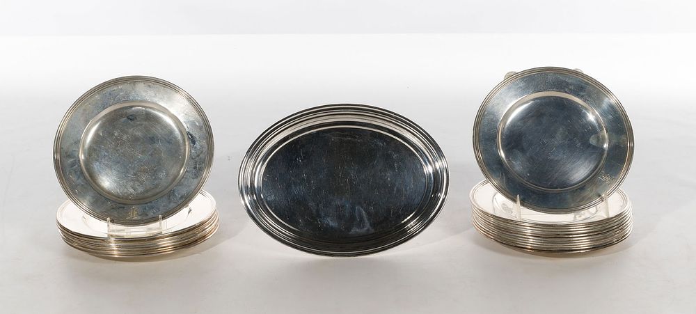 Lot 465: International Sterling Silver Holloware Assortment