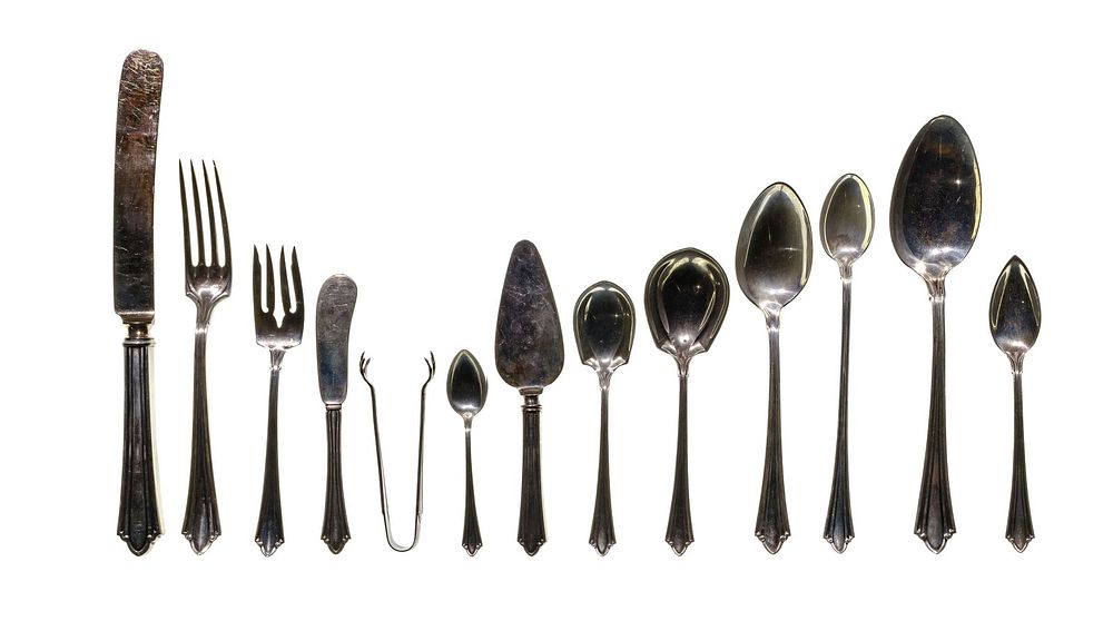 Lot 495: Jennings Silver Company Sterling Silver Flatware Assortment