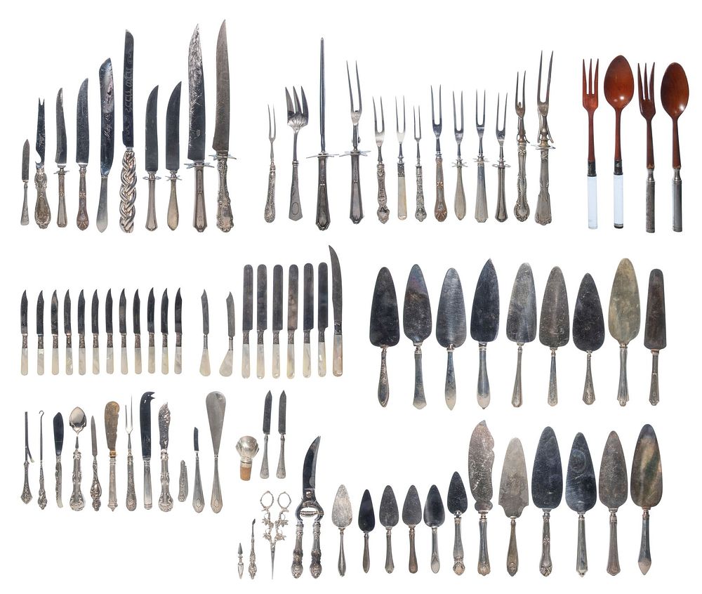 Lot 559: Sterling Silver Weighted Serving Utensil Assortment