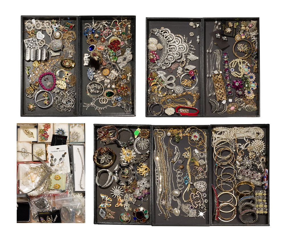 Lot 165: Rhinestone Jewelry Assortment