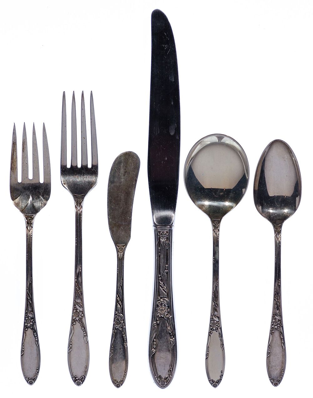 Lot 187: Oneida Virginian Sterling Silver Flatware Assortment