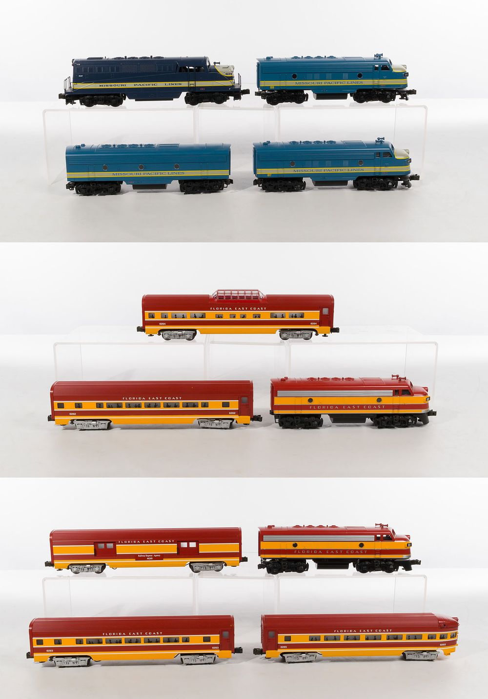 Lot 309: Williams Model Train O Scale Assortment