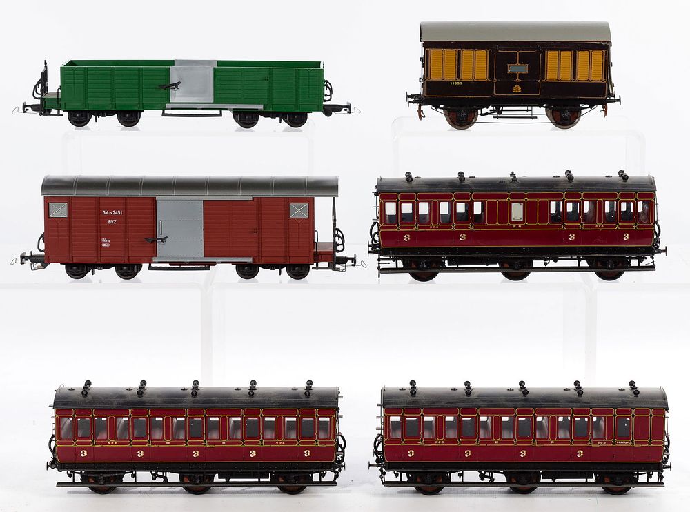 Lot 325: Model Train O Scale Assortment